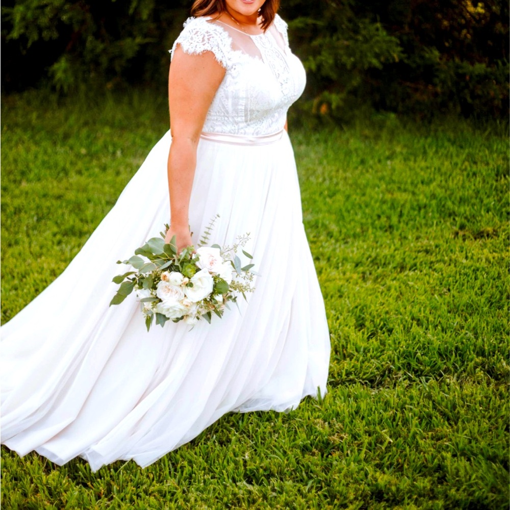 Boutique wedding 2 piece gown